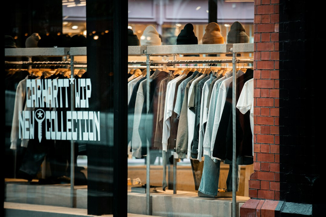 store detective catching shoplifter